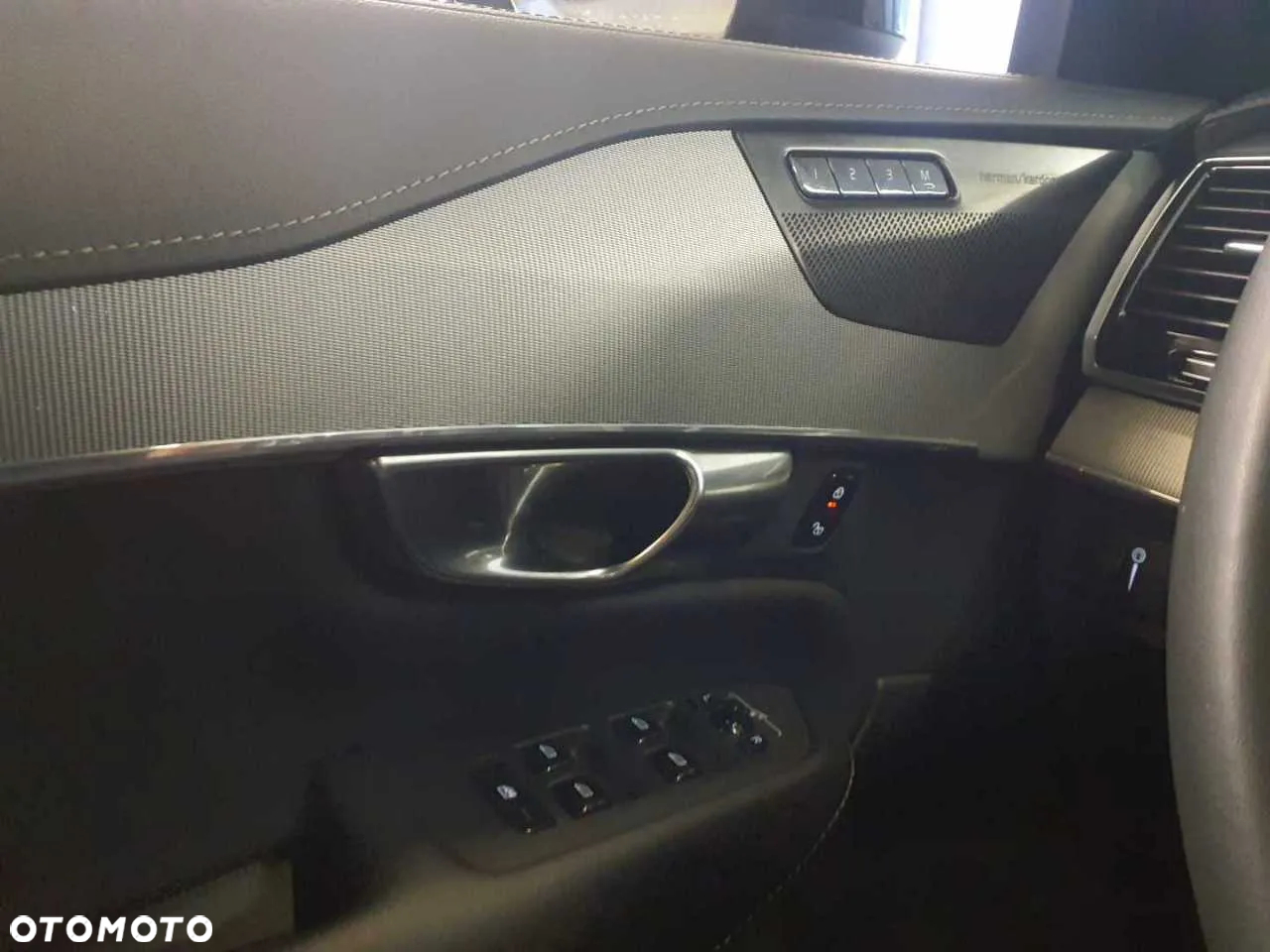 Volvo XC 90 B5 D AWD Geartronic RDesign - 12