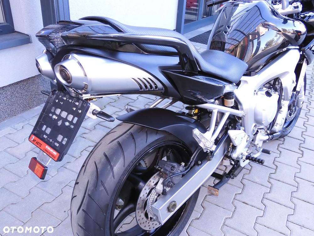 Yamaha FZ6 - 10