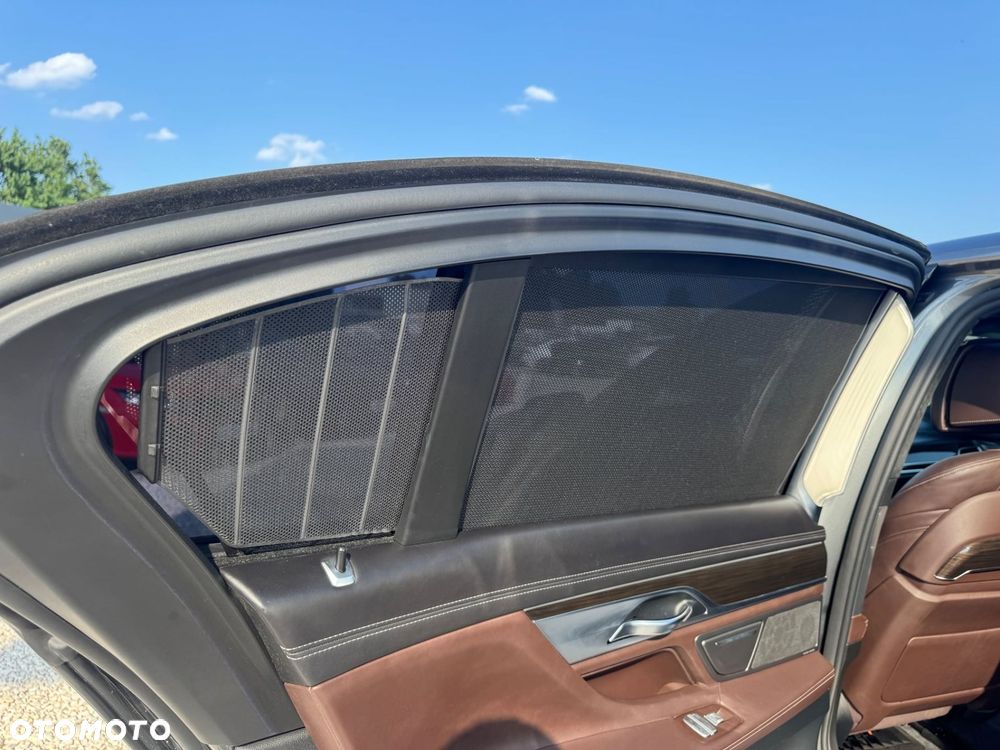 BMW Seria 7 - 21