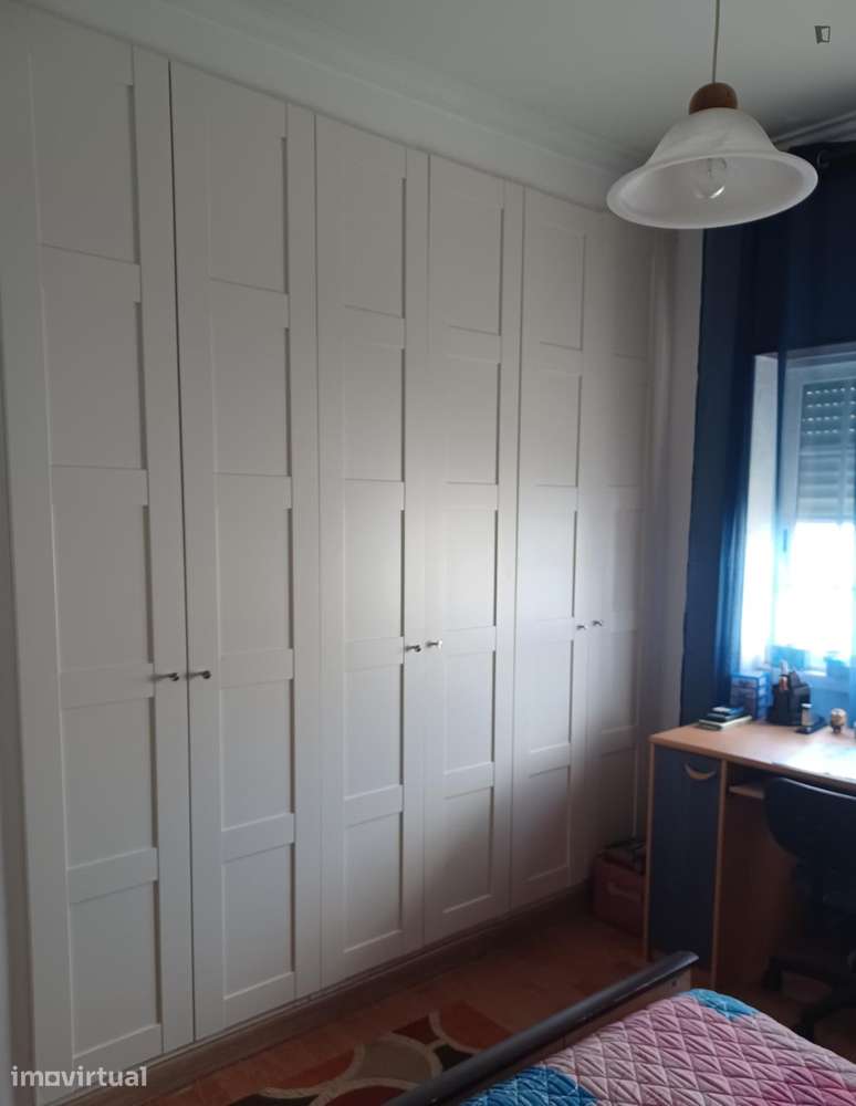 Quarto - localizado em Carcavelos Lisbon - Grande imagem: 3/9