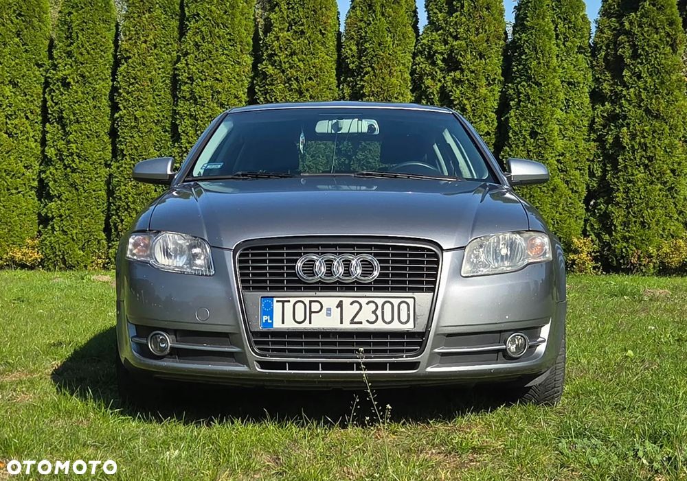 Audi A4 Limousine
