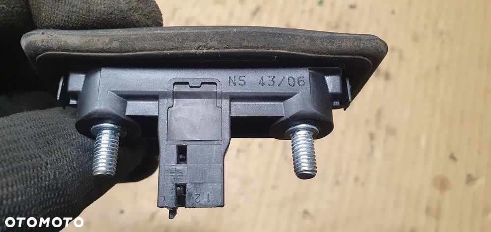 Klamka mikrostyk klapy bagażnika Skoda Roomster 5J0827229 - 5