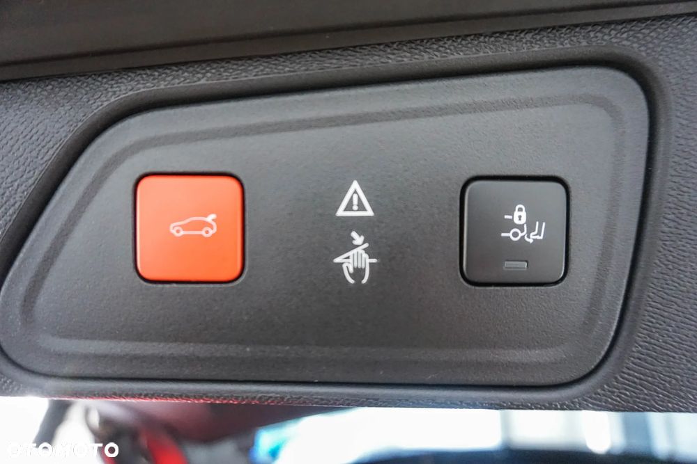 Peugeot 3008 1.2 PureTech Allure Pack S&S - 29