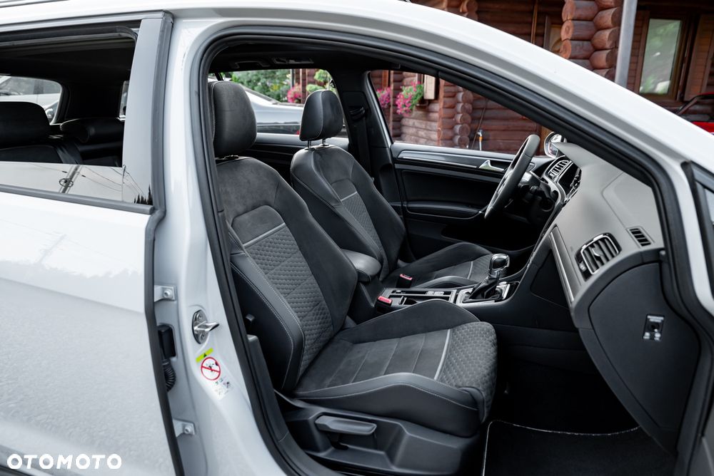 Volkswagen Golf 2.0 TDI BMT GTD DSG - 24