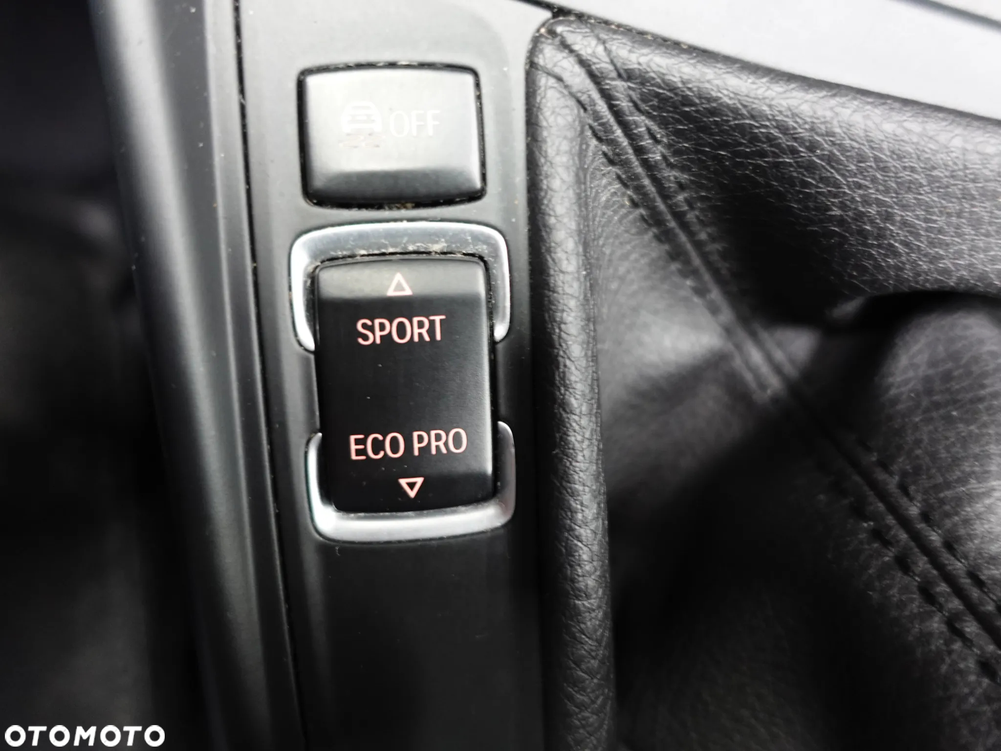 BMW Seria 1 114i - 38