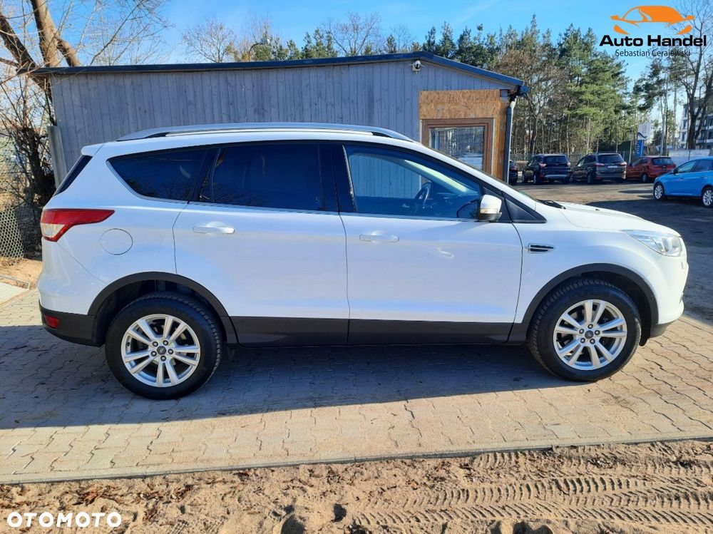 Ford Kuga 1.5 EcoBoost 2x4 Titanium - 10