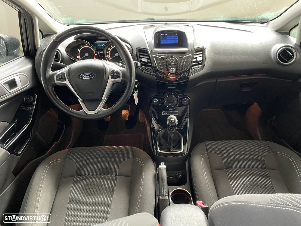 Ford Fiesta 1.0 EcoBoost S&S TITANIUM - 14