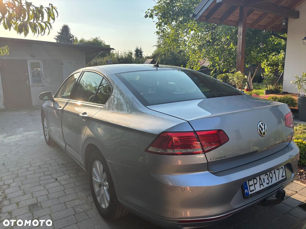 Volkswagen Passat 1.5 TSI EVO Trendline DSG - 4