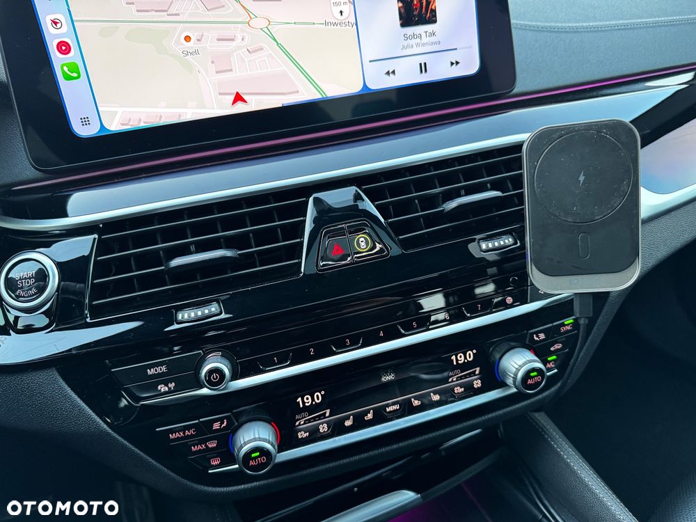 BMW Seria 5 520d xDrive M Sport sport - 12