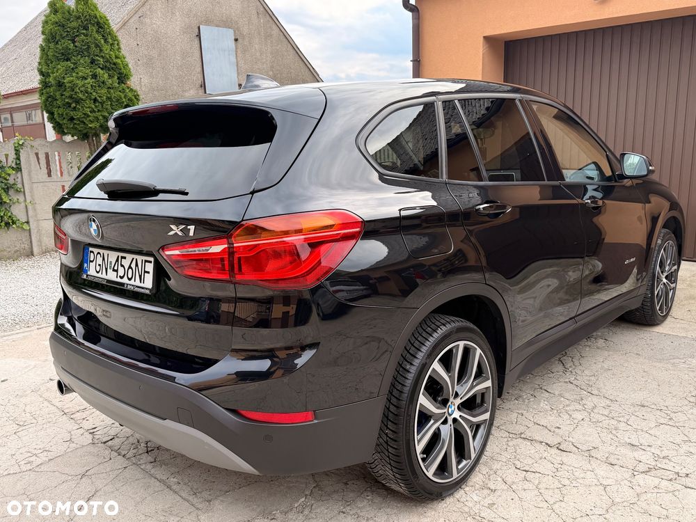 BMW X1 xDrive18d - 34