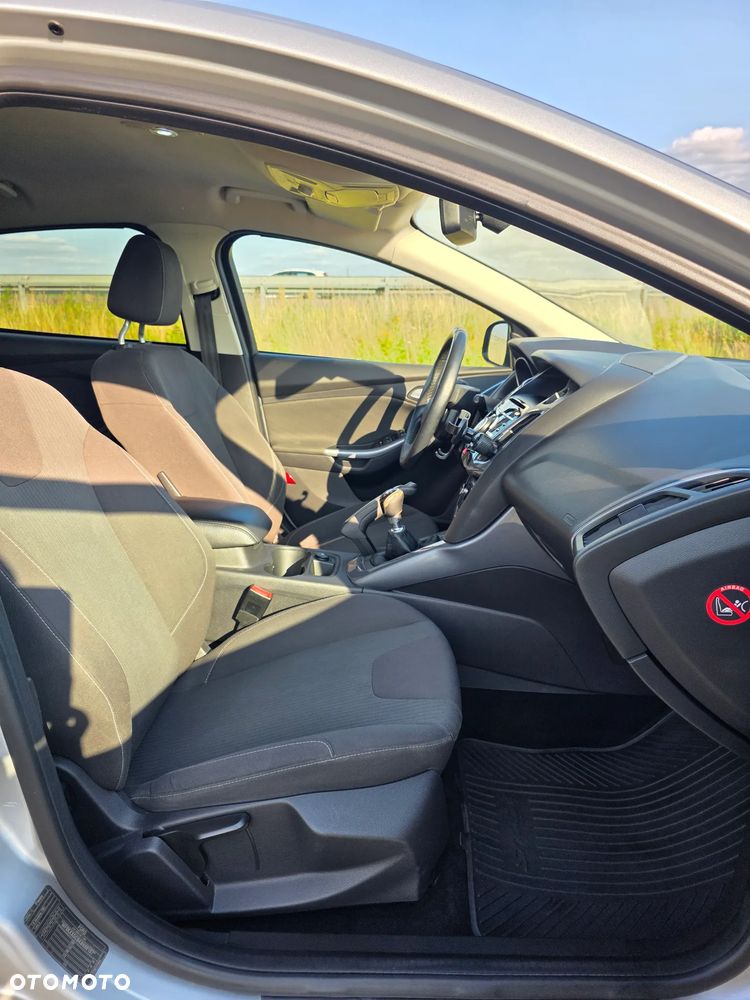 Ford Focus 1.6 TDCi DPF Start-Stopp-System Titanium - 8