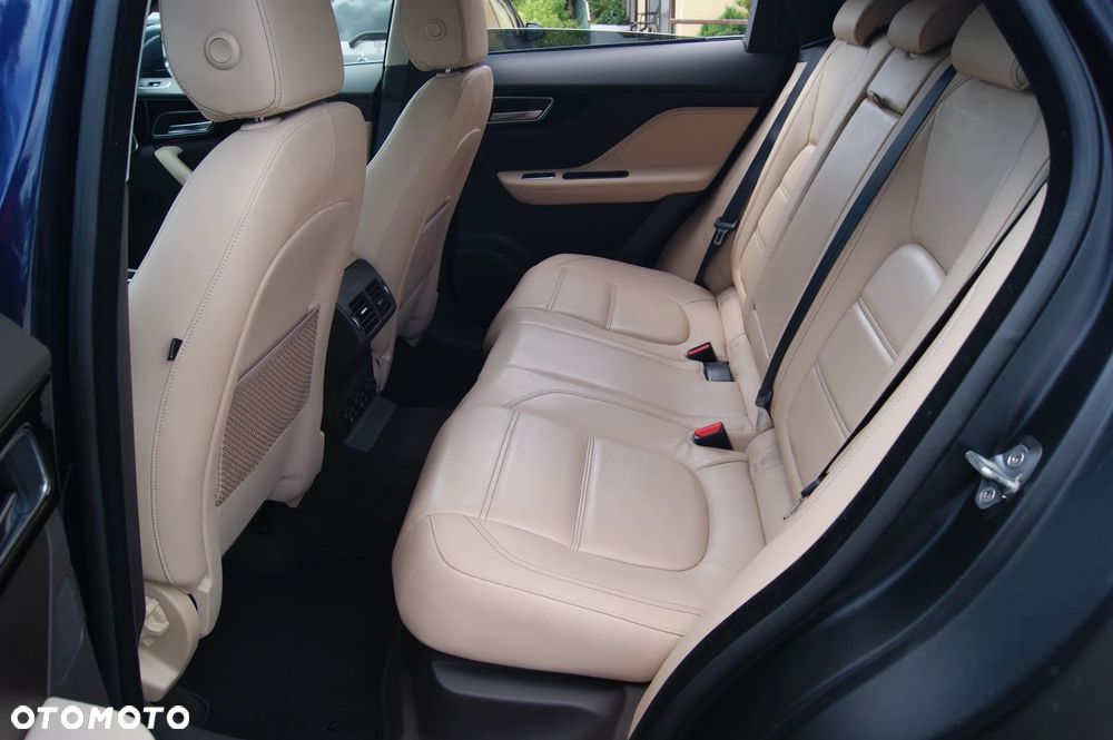 Jaguar F-Pace 30d AWD Prestige - 23