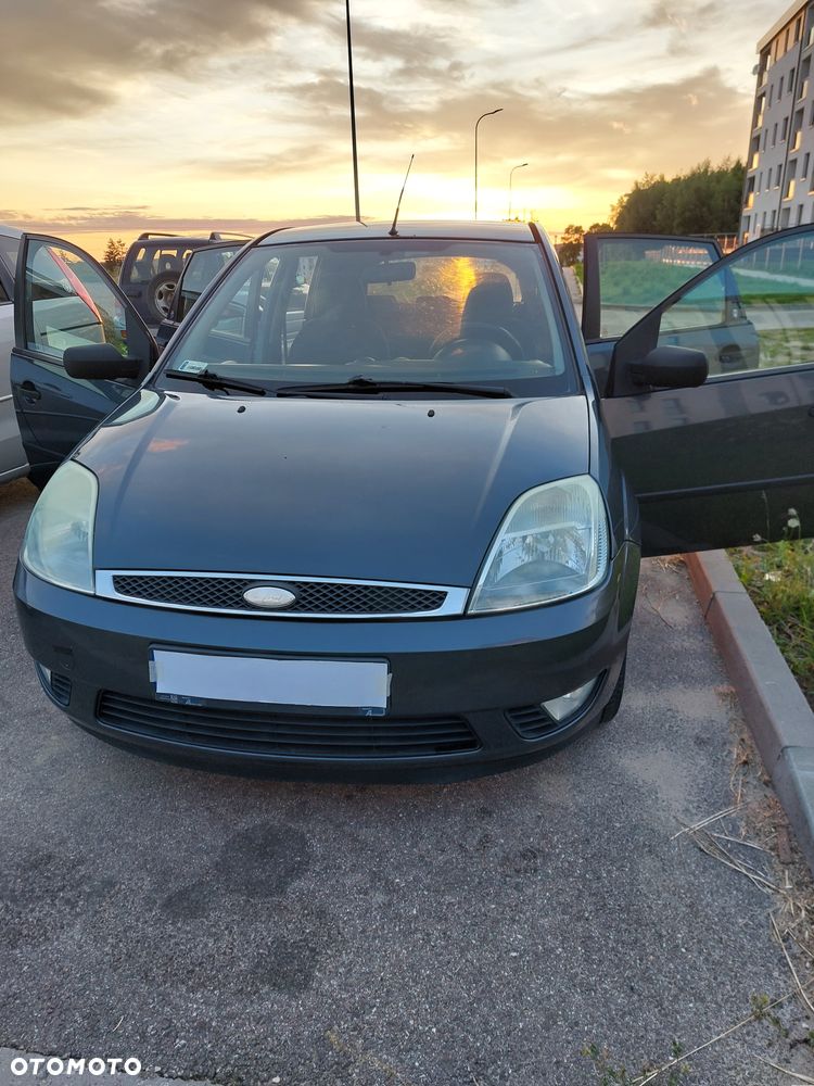 Ford Fiesta 1.4 Ghia - 2