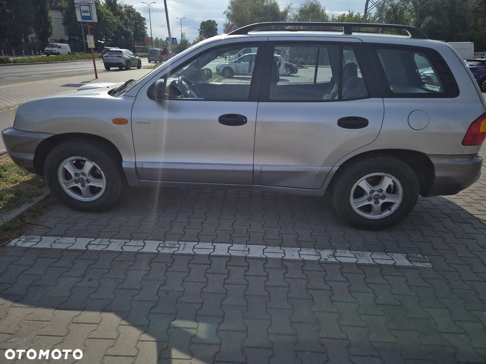 Hyundai Santa Fe 2.0 CRDi 2WD GLS - 4