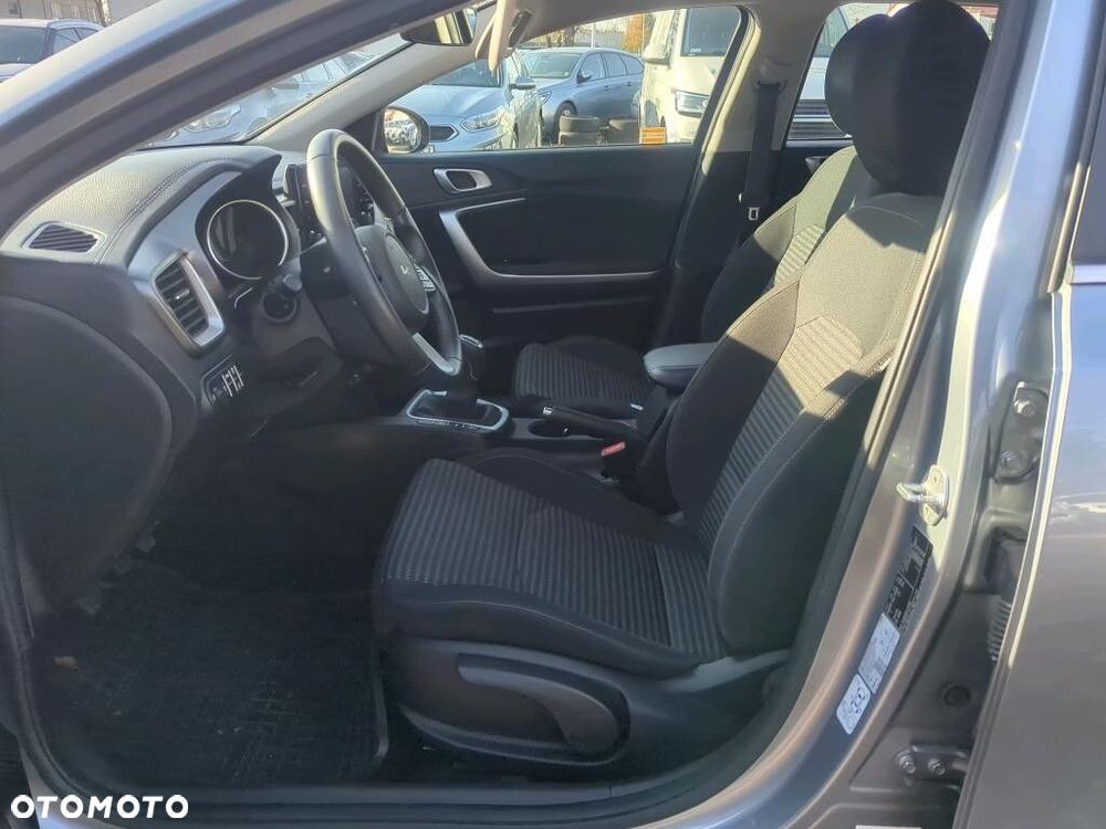 Kia Ceed - 6