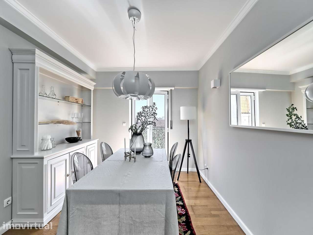 T2 duplex com garagens no centro Lisboa - Grande imagem: 2/23