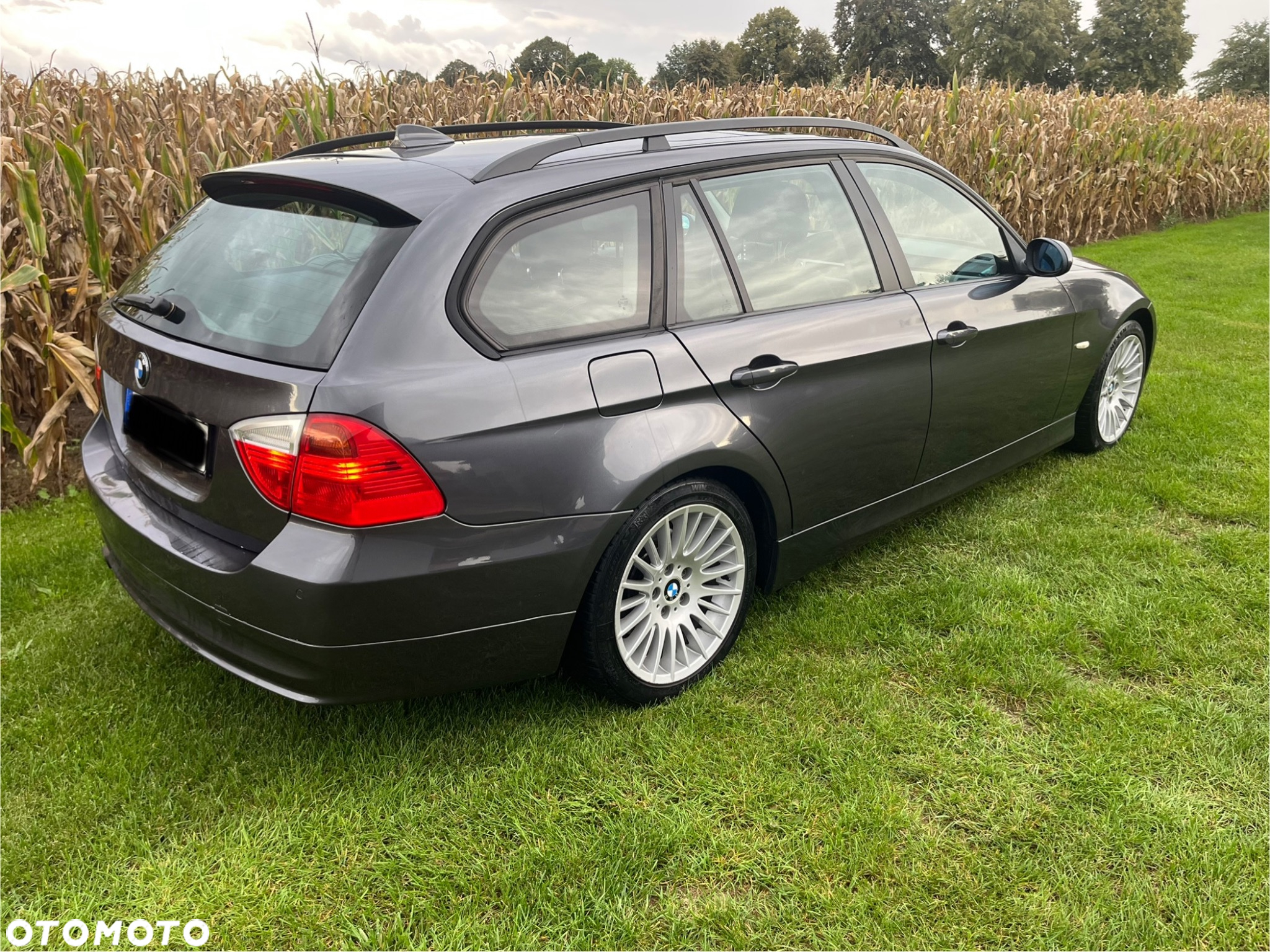 BMW Seria 3 318d DPF Touring - 25