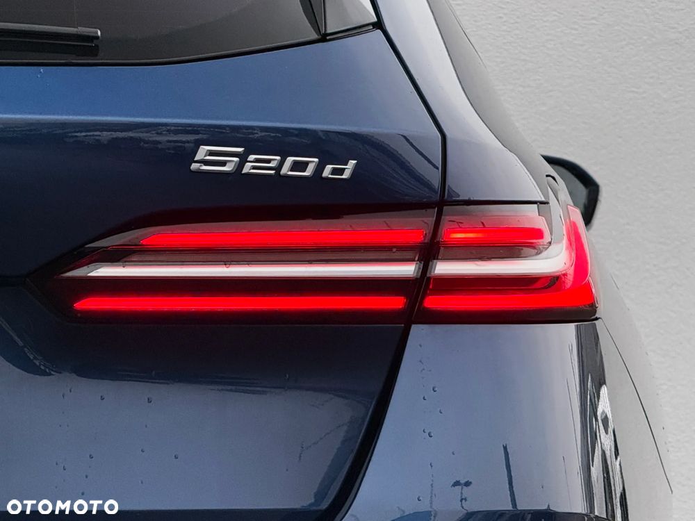 BMW Seria 5 520d xDrive - 8