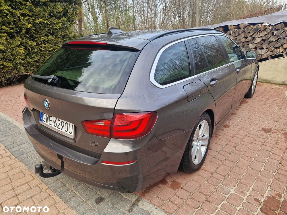 BMW Seria 5 525d xDrive - 3