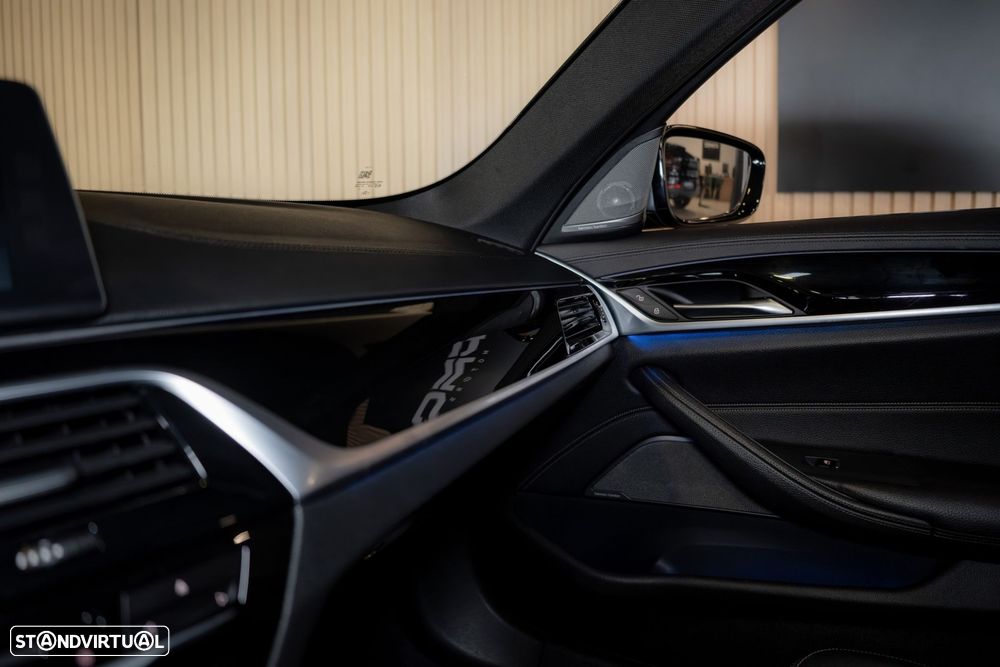 BMW 520 d Pack M Auto - 43