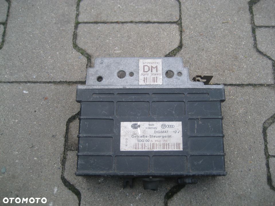 audi 90 komputer skrzyni biegów 097927731dm - 1
