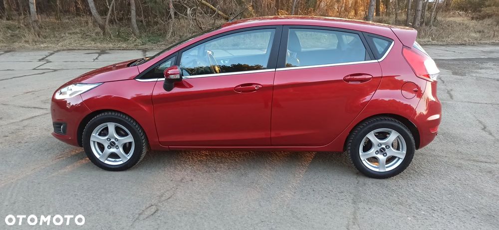 Ford Fiesta 1.0 EcoBoost Powershift Titanium - 8