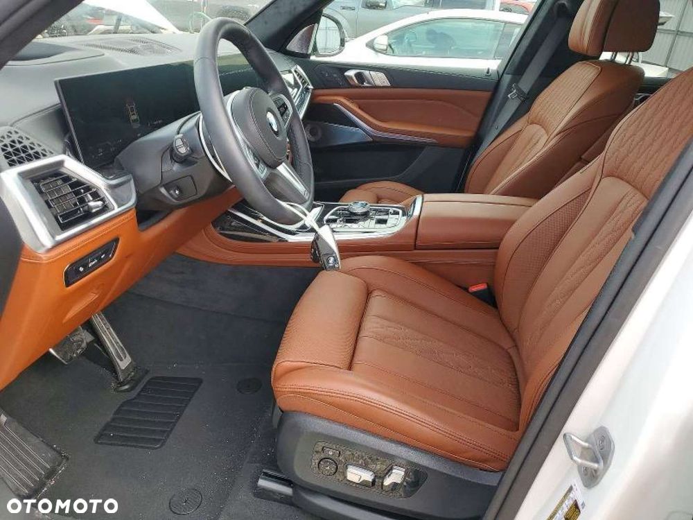 BMW X7 - 8