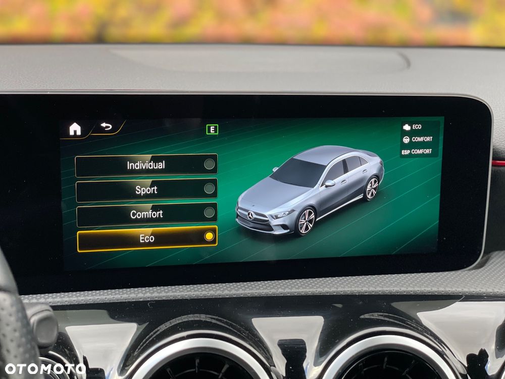 Mercedes-Benz Klasa A 180 7G-DCT AMG Line - 25