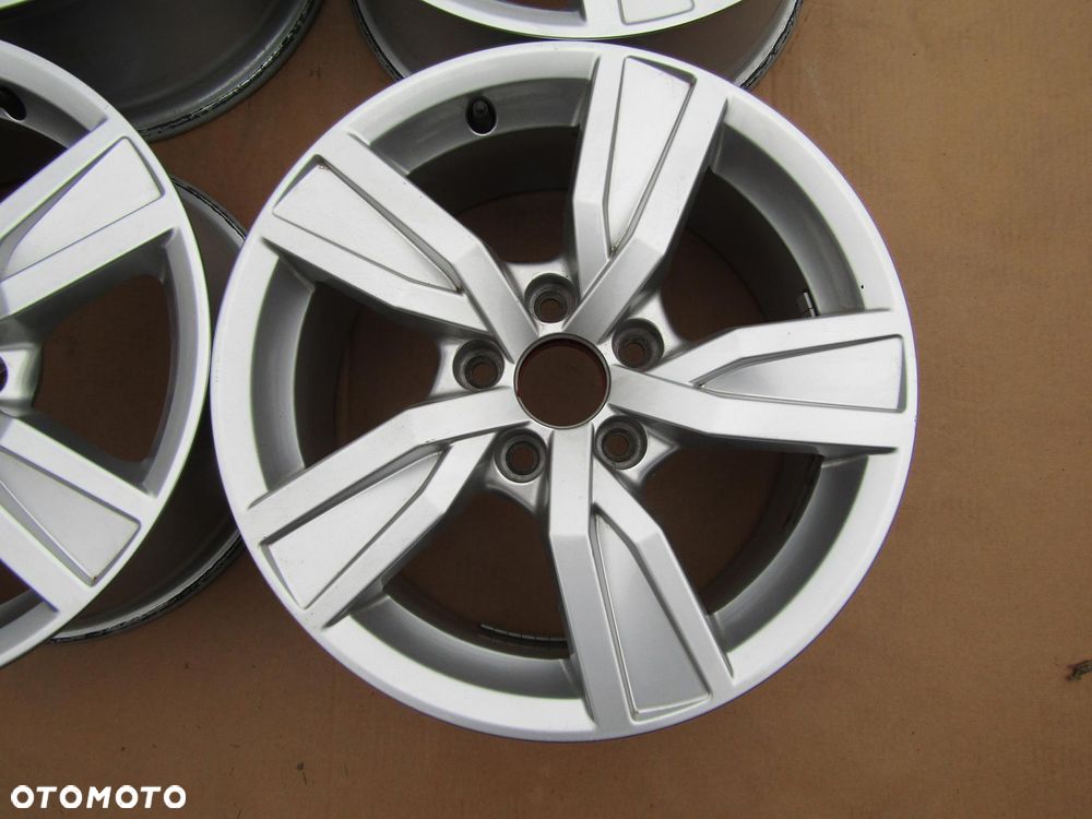 4x Felgi 16 Audi A4 B6 B7 B8 B9 VW Tiguan II Golf Skoda Kodiaq Karoq Seat Leon 7 j 5x112 ET35 - 10