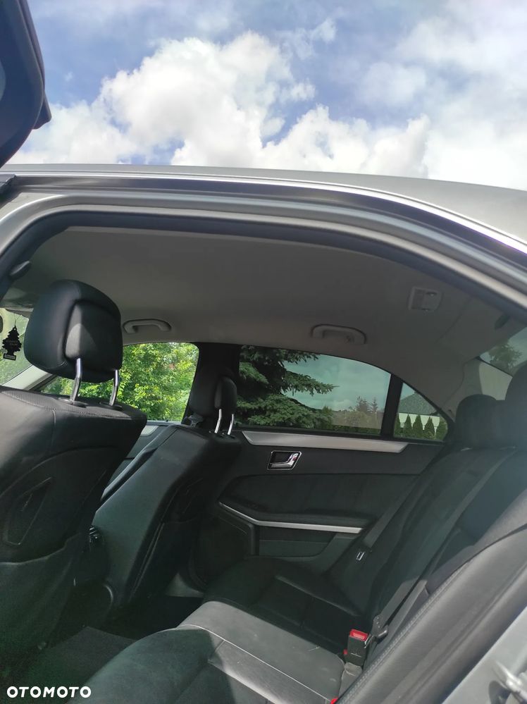 Mercedes-Benz Klasa E 350 CGI BlueEFFICIENCY Avantgarde - 16