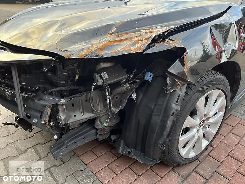 Toyota Camry - 9
