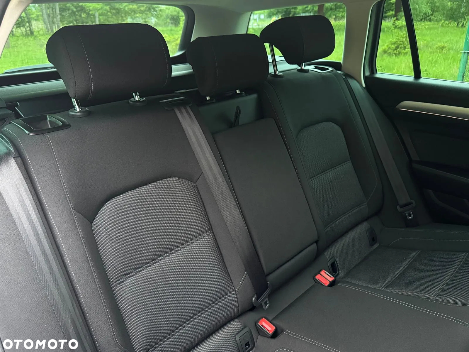 Volkswagen Passat Variant 1.8 TSI (BlueMotion Technology) DSG Comfortline - 20