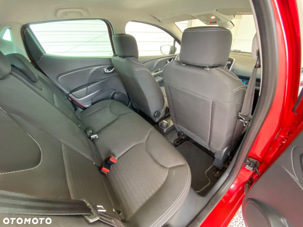 Renault Clio 1.2 16V Limited - 17