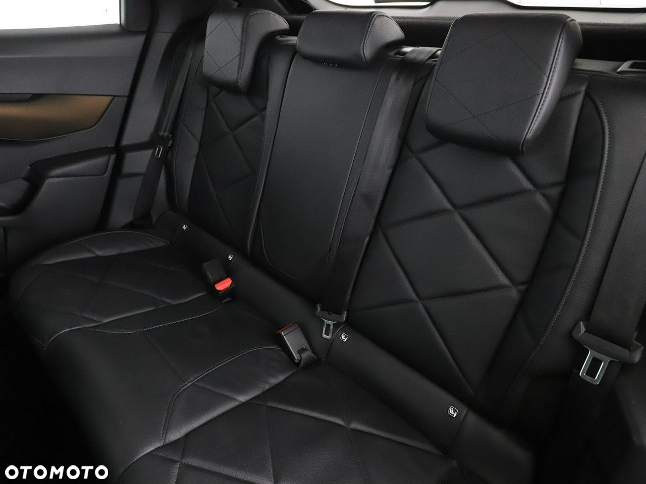 DS Automobiles DS 3 Crossback 1.2 PureTech So Chic - 17