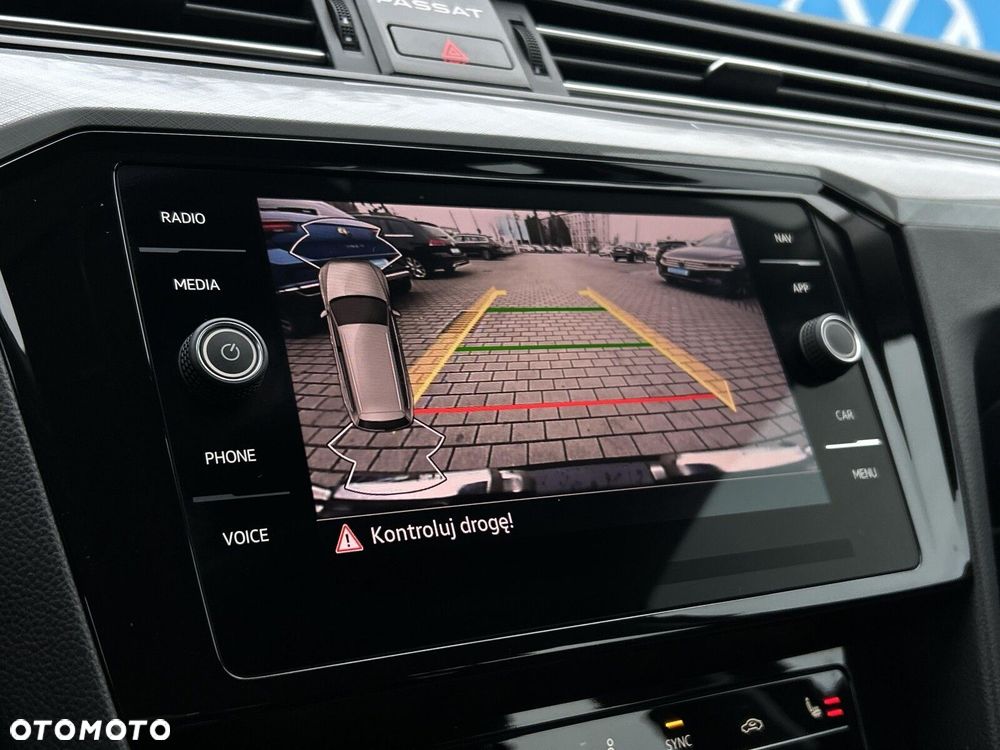 Volkswagen Passat Variant - 23