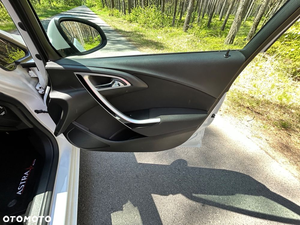 Opel Astra 1.4 Turbo Style - 26