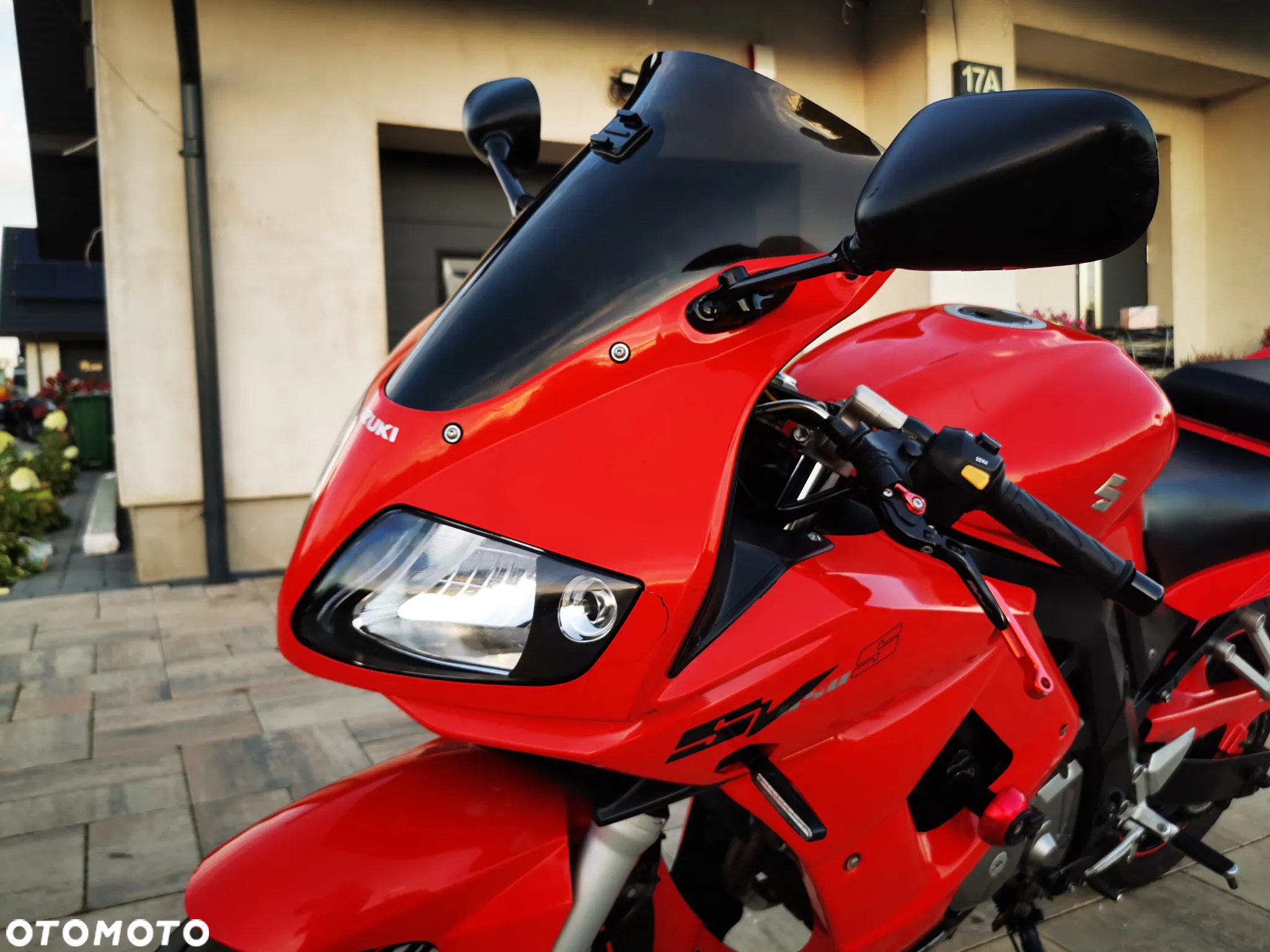 Suzuki SV - 11