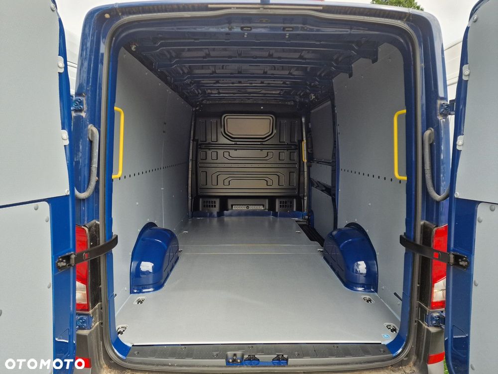 Volkswagen Crafter - 10
