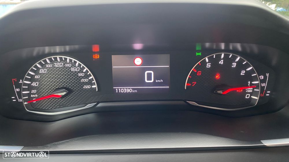 Peugeot 2008 1.5 BlueHDi Active Pack - 35