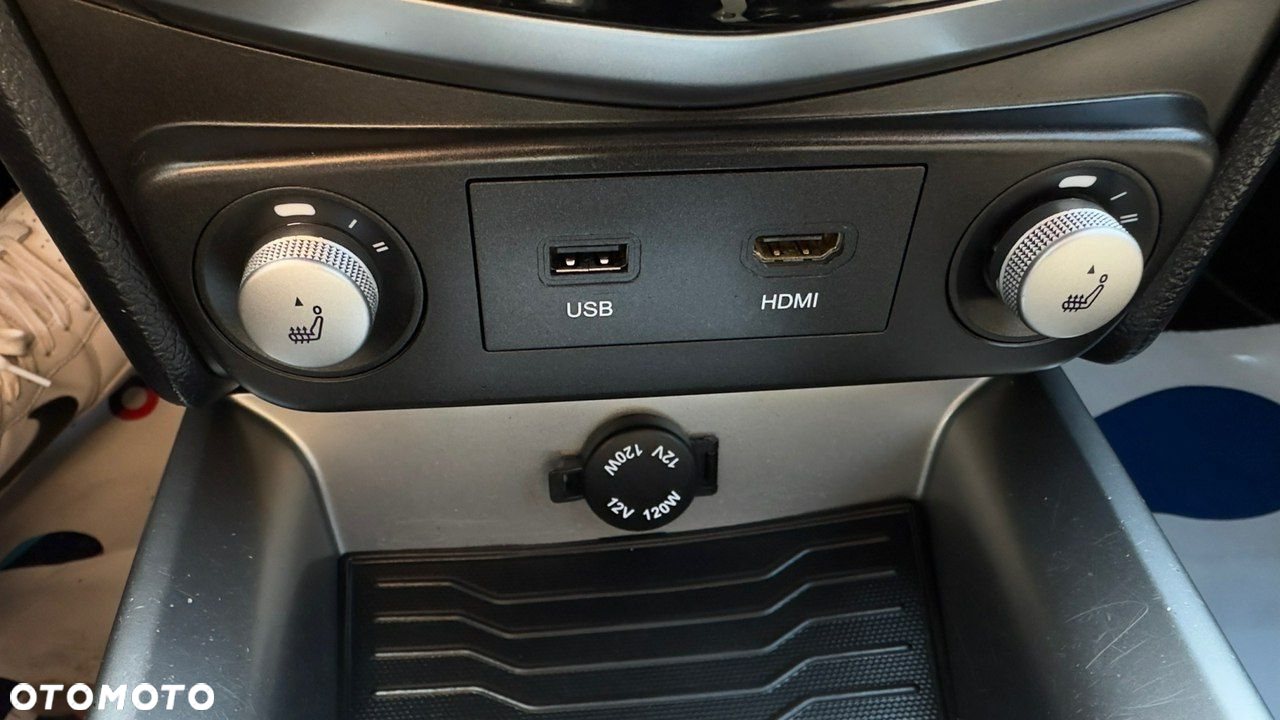 SsangYong/KGM Tivoli - 26