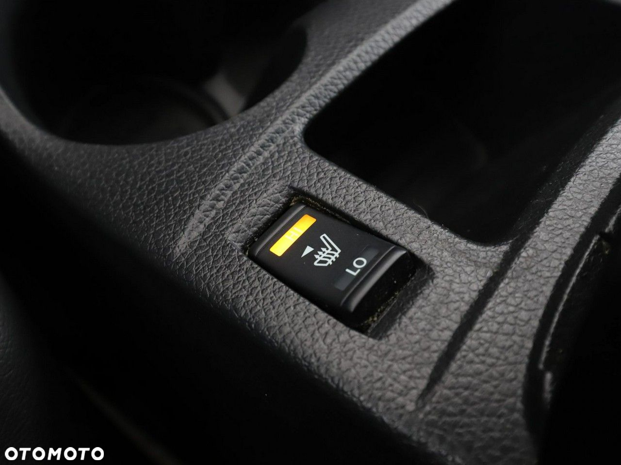 Nissan Qashqai - 28