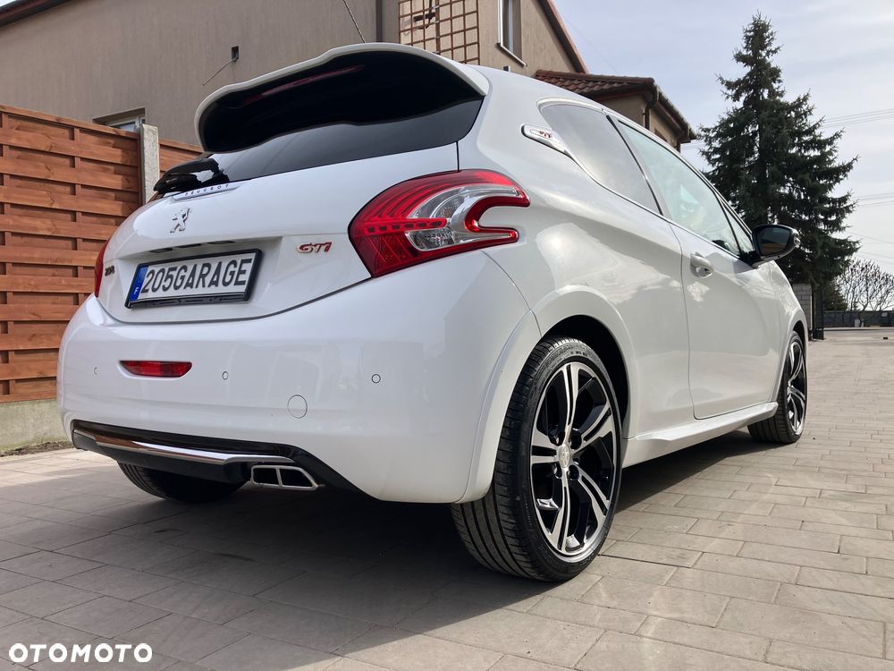 Peugeot 208 1.6 THP GTi - 8