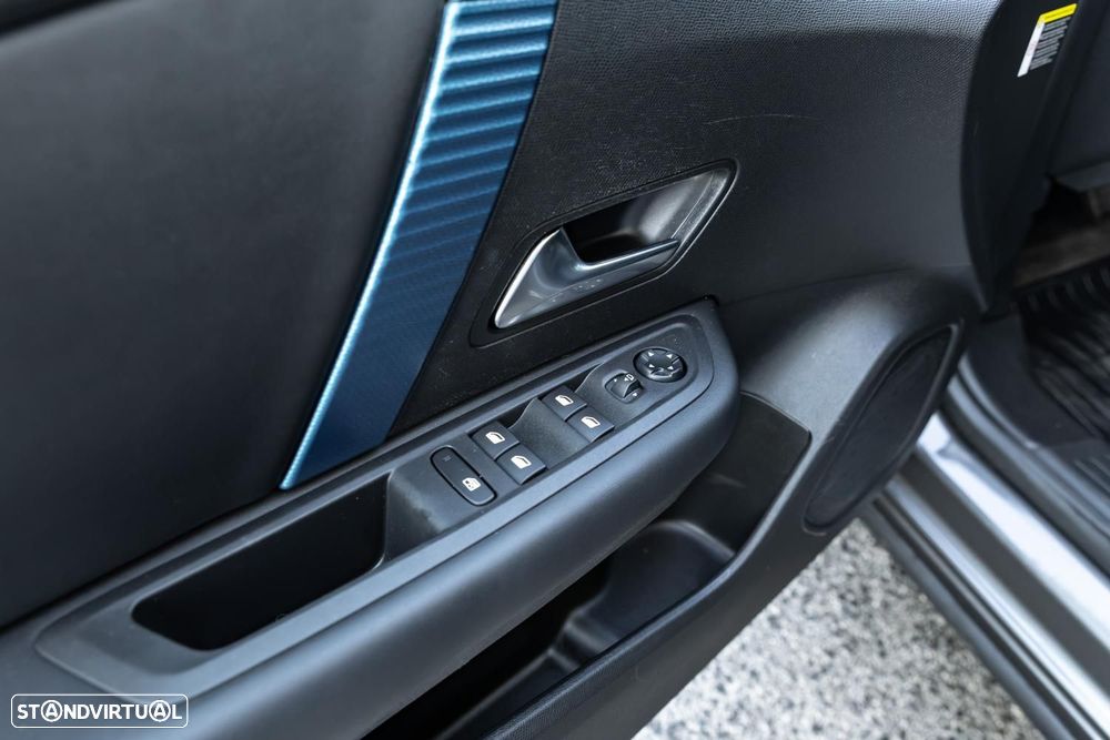 Citroën e-C4 Shine — fotografia 17