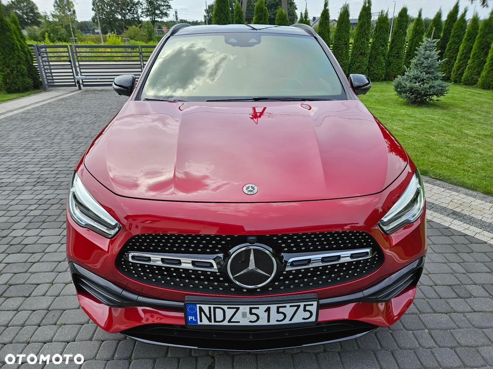 Mercedes-Benz GLA - 23
