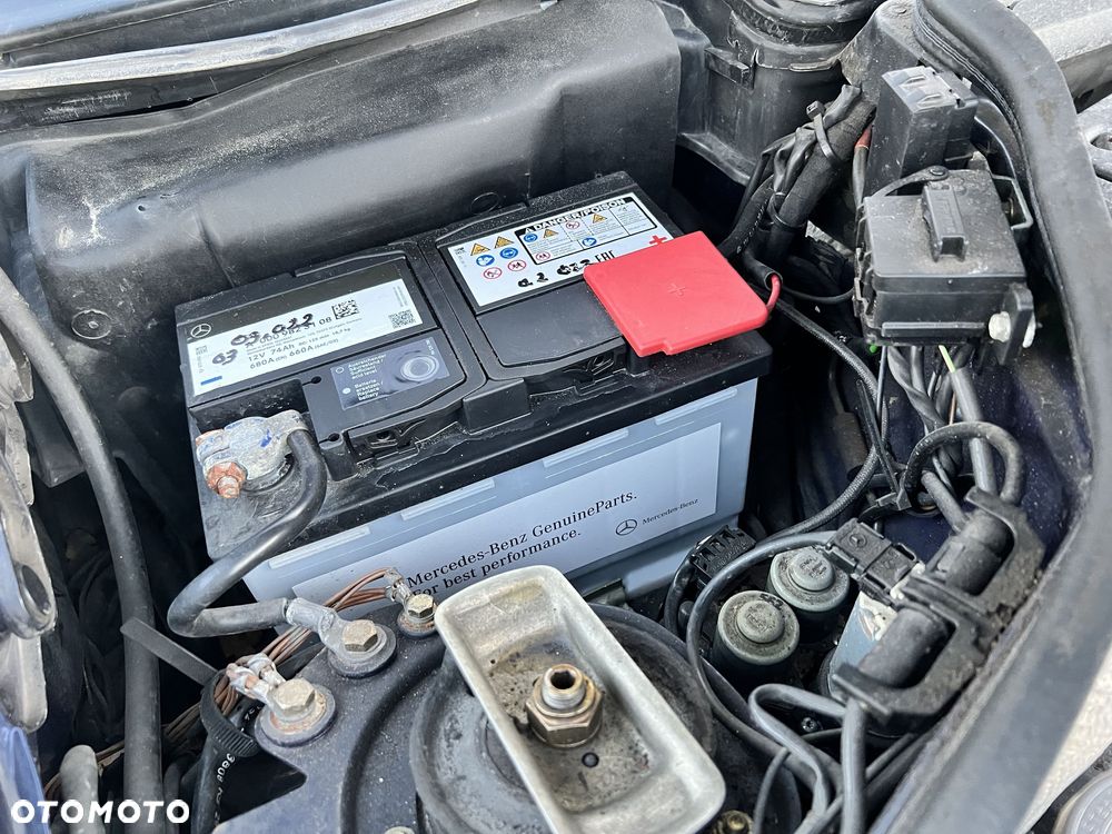 Mercedes-Benz Klasa E 260 - 37