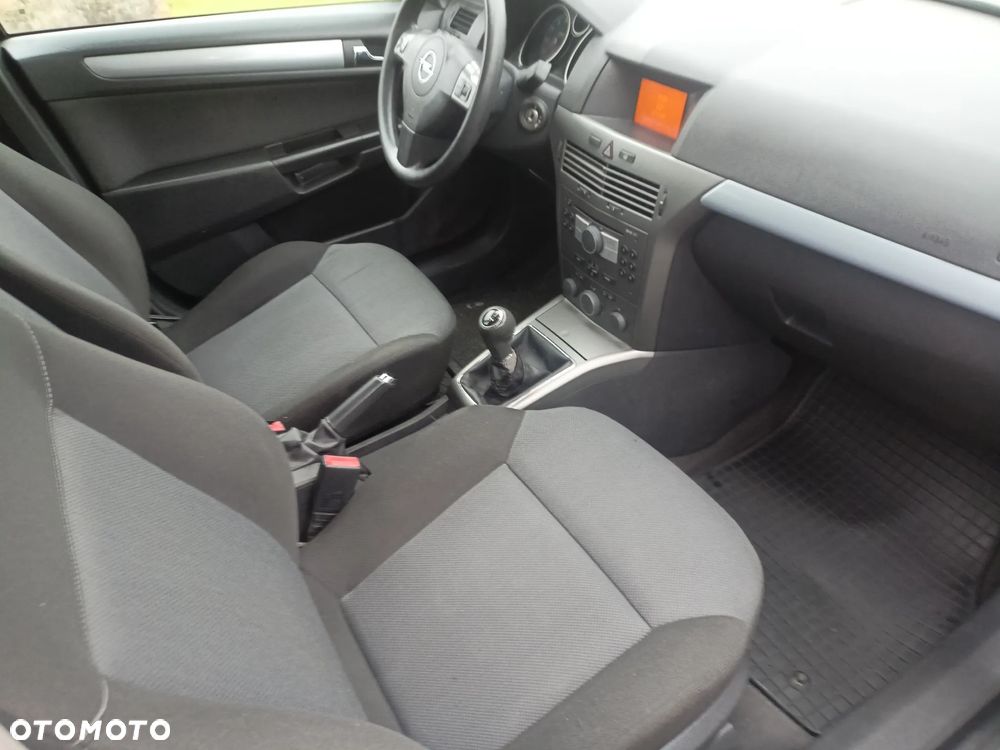 Opel Astra 1.6 - 9