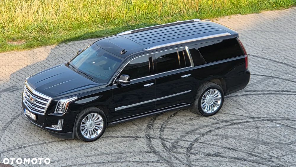 Cadillac Escalade - 5