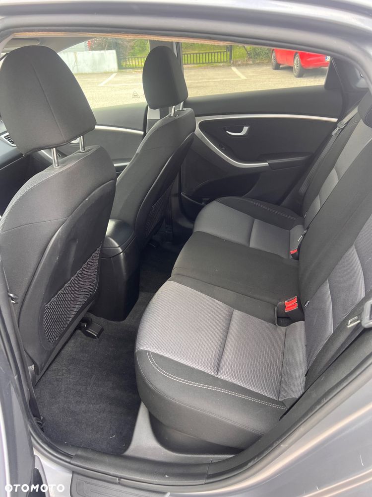 Hyundai i30 1.4 Premium - 33