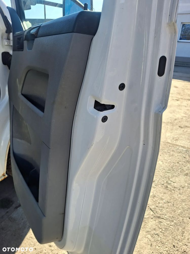 Volkswagen Transporter T5 - 8