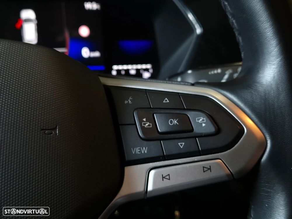 VW T-Cross 1.0 TSI Life - 41